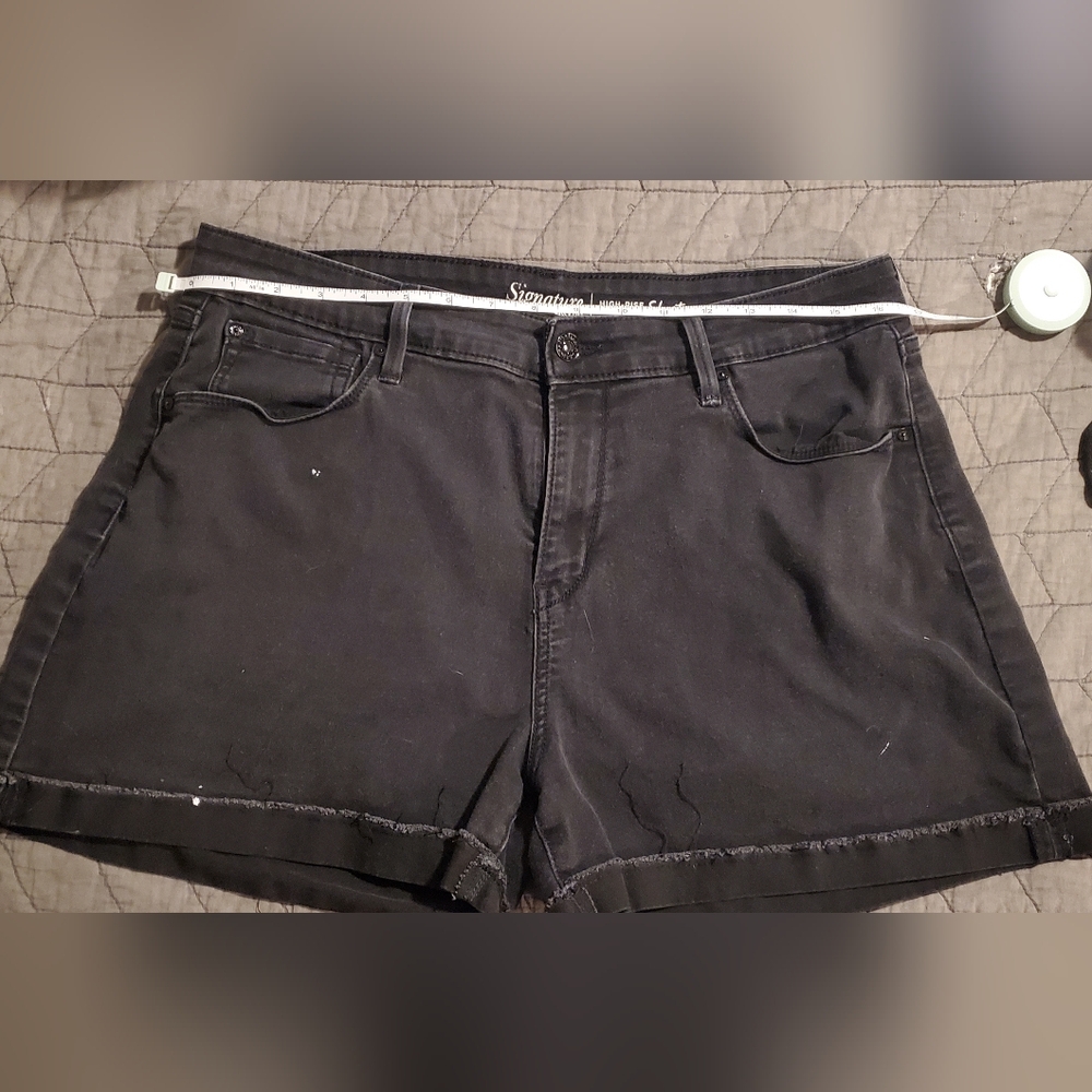 Levi Strauss Signature high rise black shorts 16, 33 waist